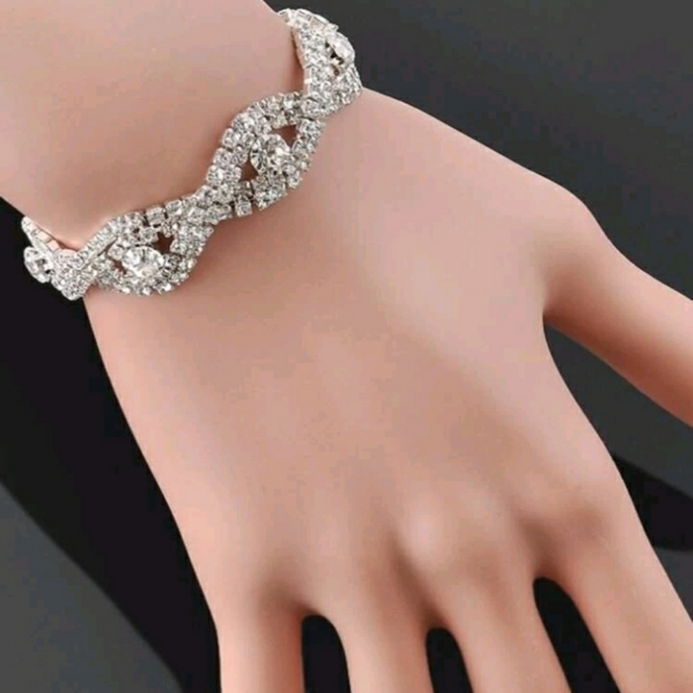 Silver Rhinestone Bracelet - Picture 4 of 4